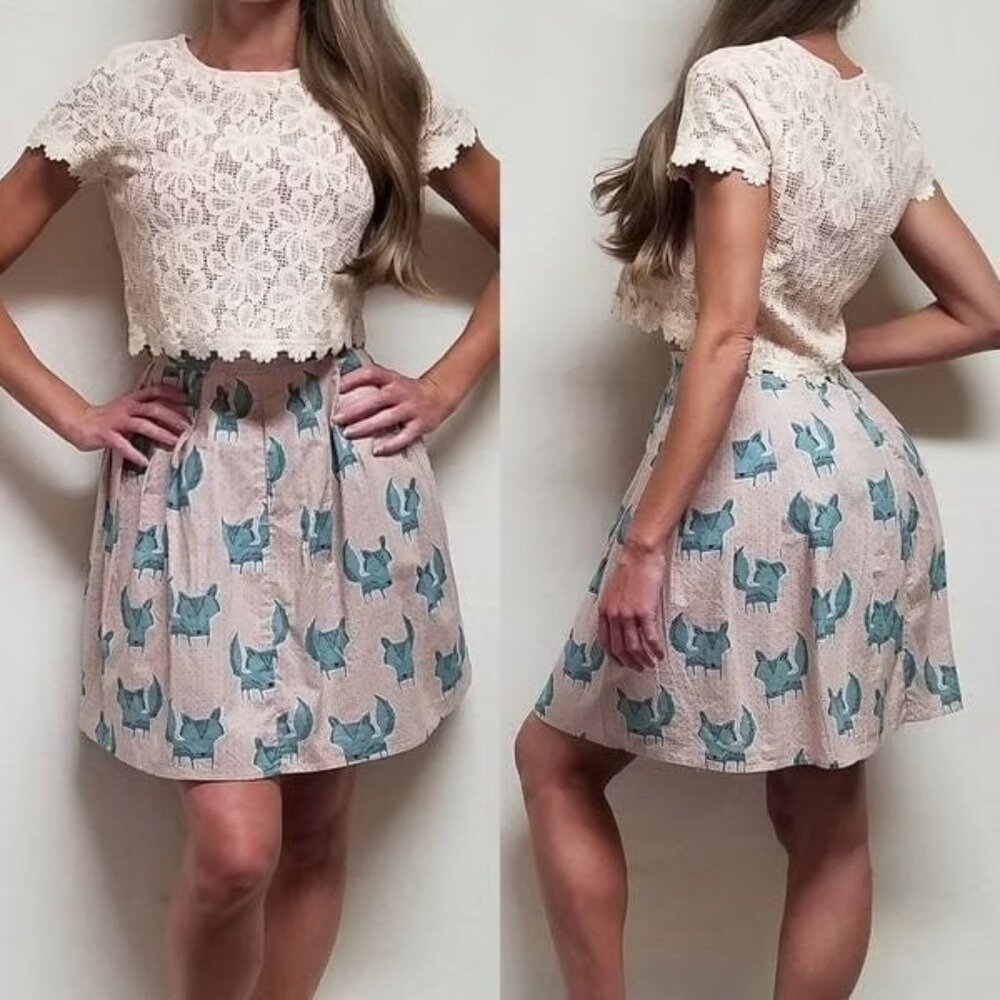 Comme Toi Pink Fox Print Skater Skirt | Size Small | Pockets + Pleats